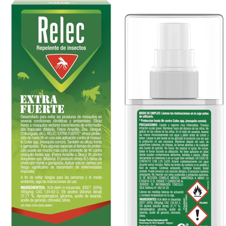 Envase de repelente de insectos Relec Extra Fuerte con información y advertencias.